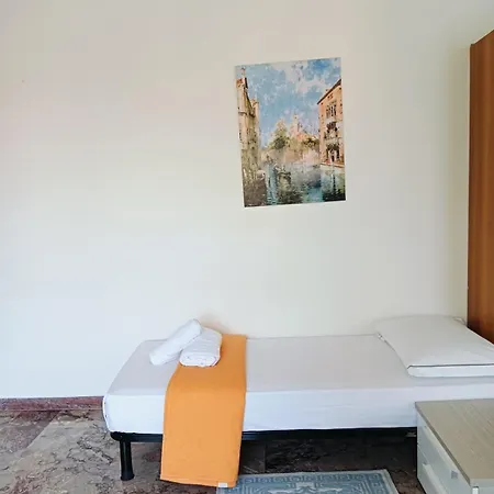 Aaron 4 Apartman Marghera