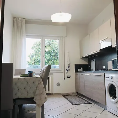 Aaron 4 Apartman
